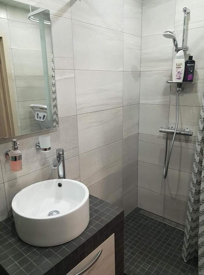Cosy Home 10 Min From City Center Tallin Exterior foto